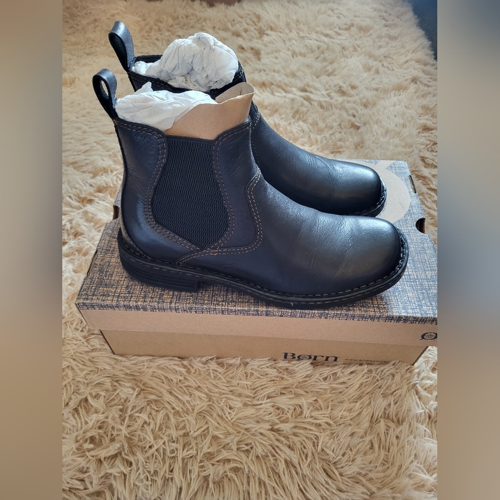Born Boots Men's Size 8 Black